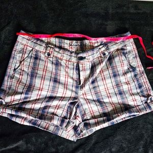 PLUS SIZE Red, White, Blue Plaid Shorts 💙